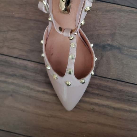 Nude Pumps - Picture 4 of 4